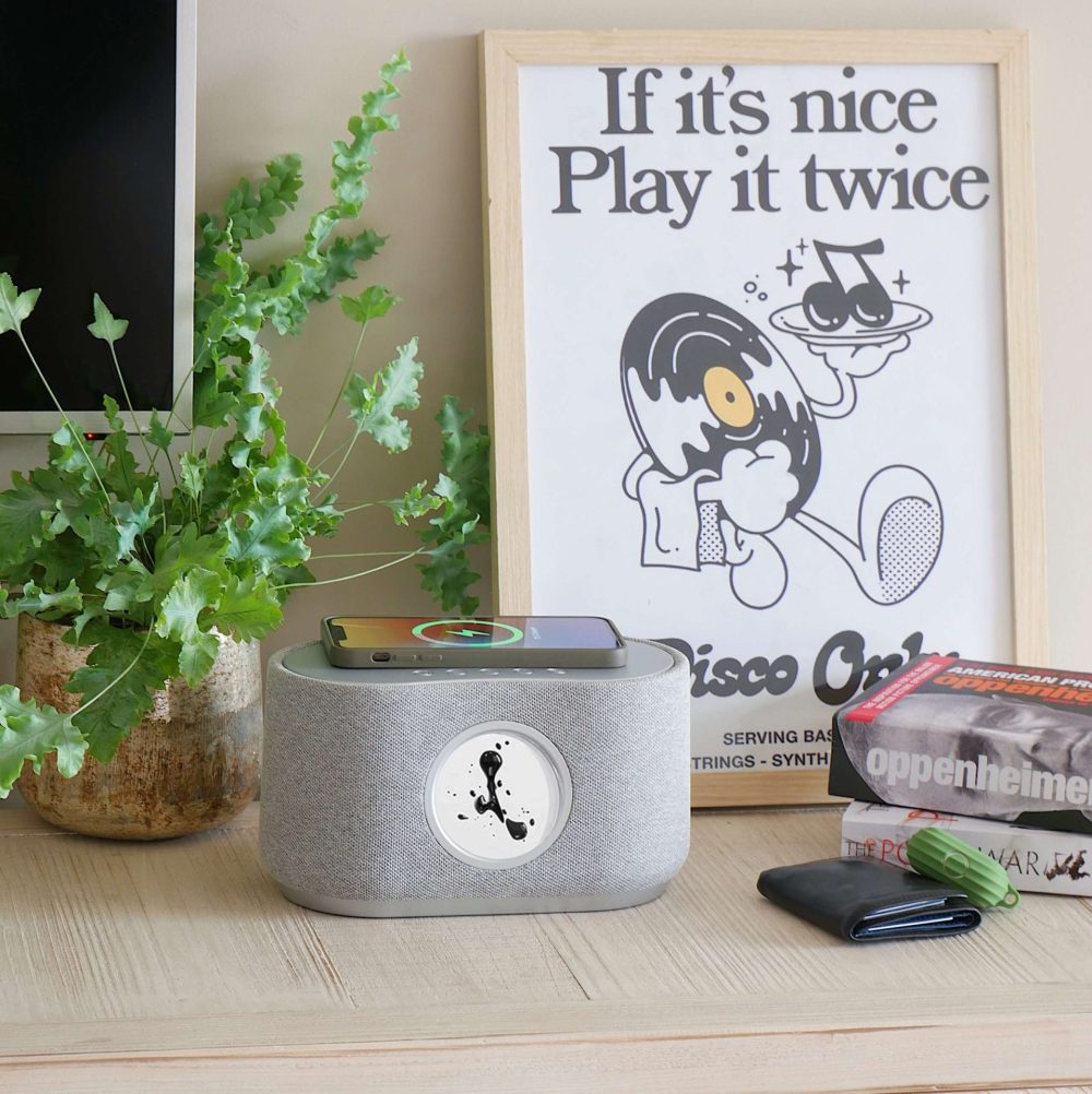 Steepletone Magna Sound Bluetooth Speaker & Wireless Charger - Image 4