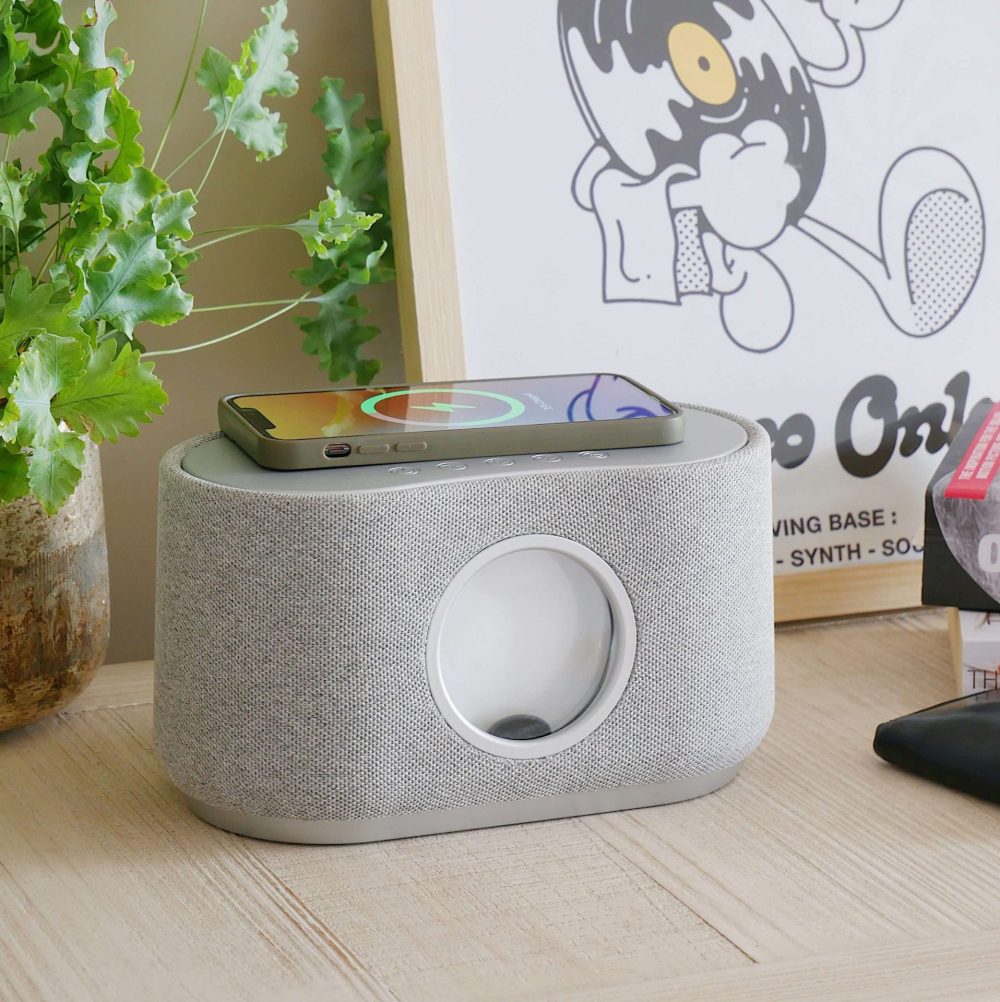 Steepletone Magna Sound Bluetooth Speaker & Wireless Charger - Image 7