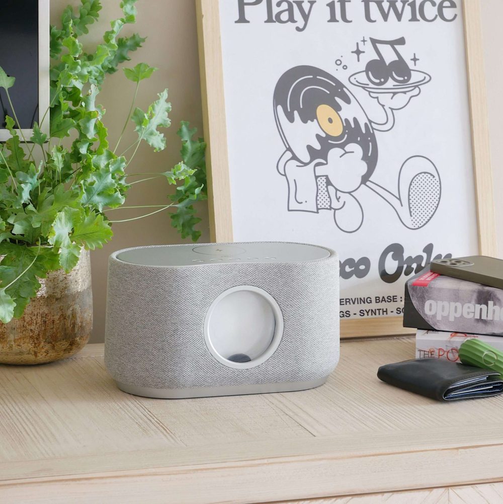Steepletone Magna Sound Bluetooth Speaker & Wireless Charger - Image 9