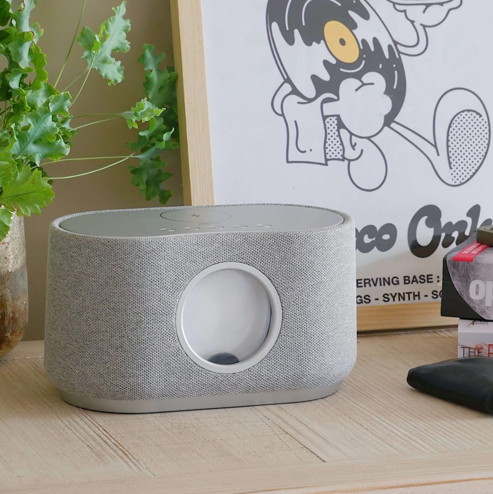 Steepletone Magna Sound Bluetooth Speaker & Wireless Charger - Image 10