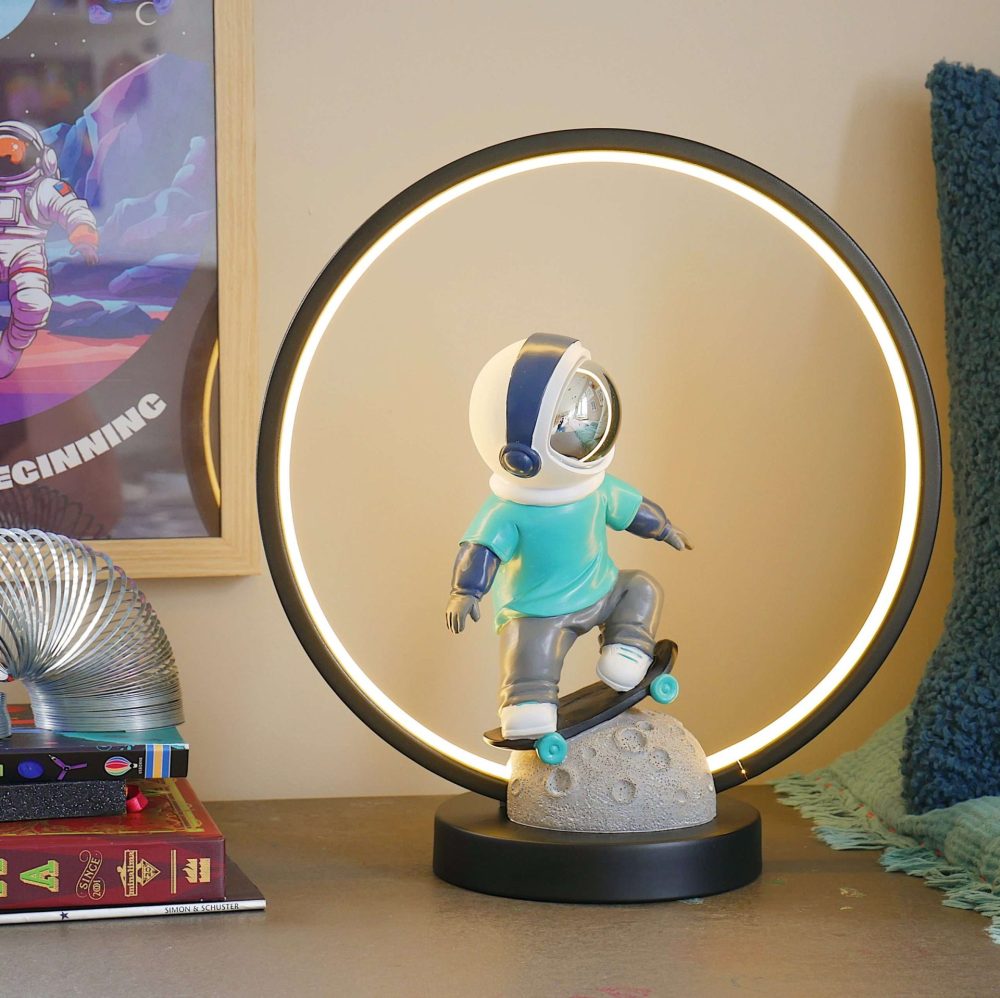 Steepletone Astro Skate Bedside Light - Ultra Cool Astronaut figurine with Warm Glow LED Ring Light - Image 10