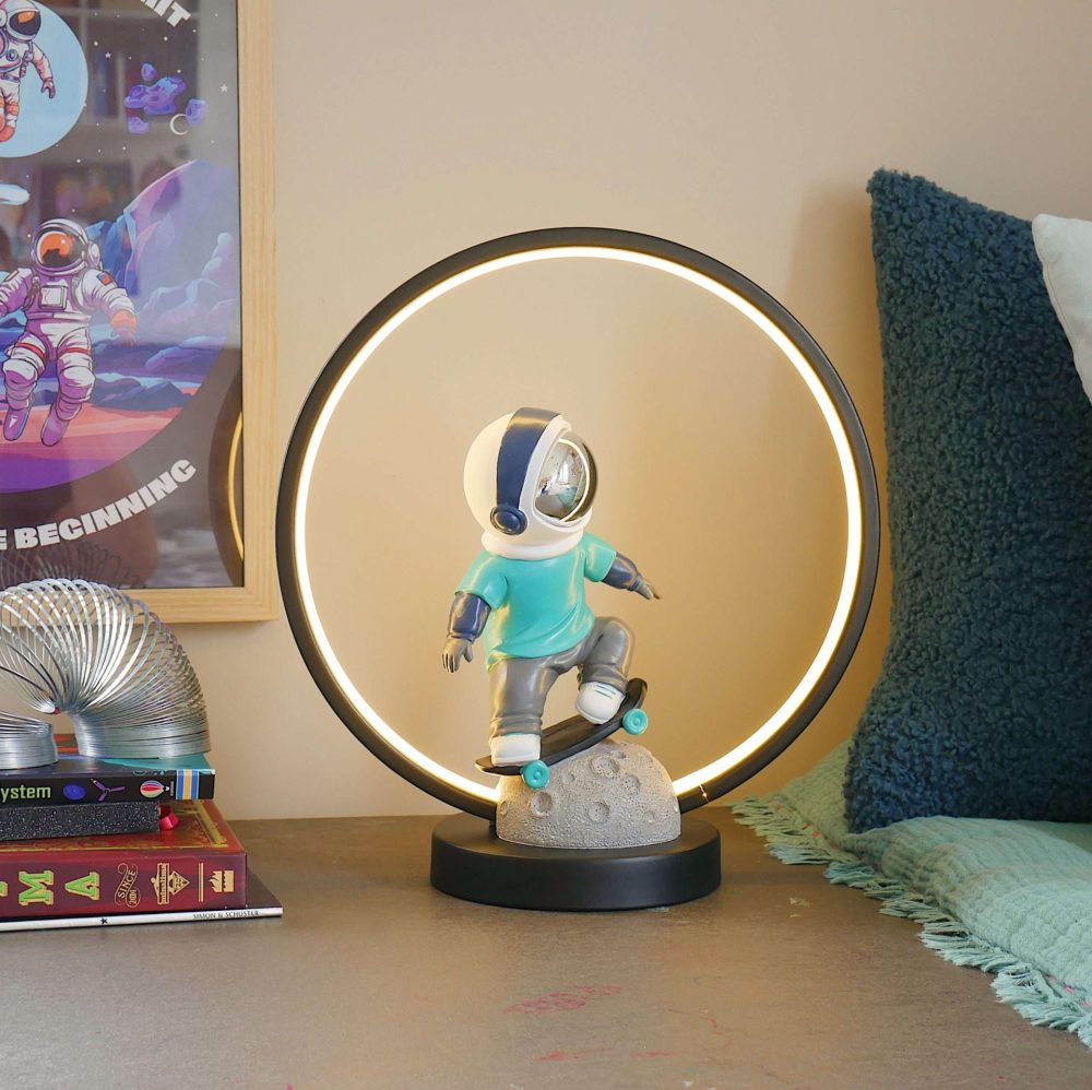 Steepletone Astro Skate Bedside Light - Ultra Cool Astronaut figurine with Warm Glow LED Ring Light - Image 11