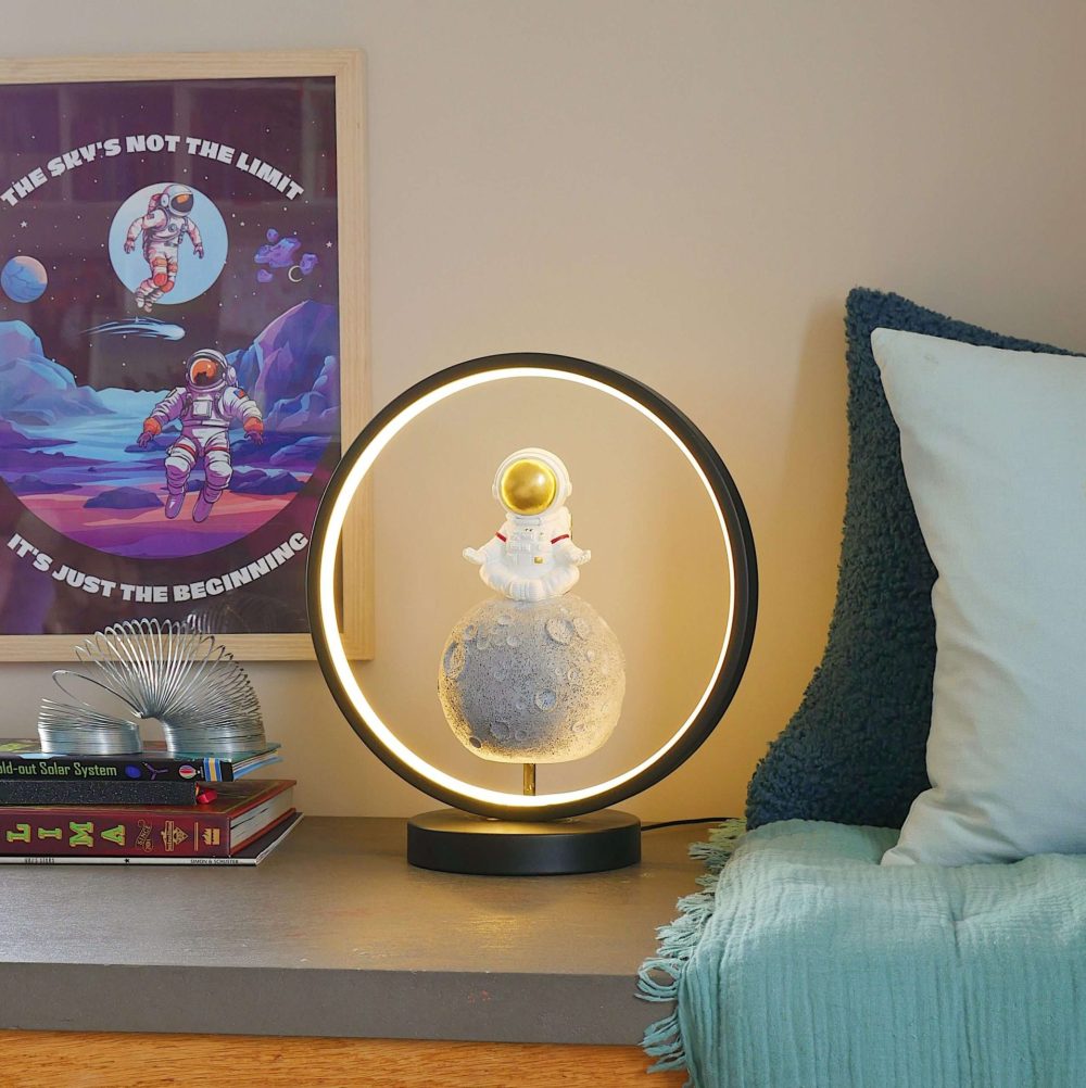 Steepletone Astro Chill Bedside Light - Ultra Cool Astronaut figurine with Warm Glow LED Ring Light - Image 7