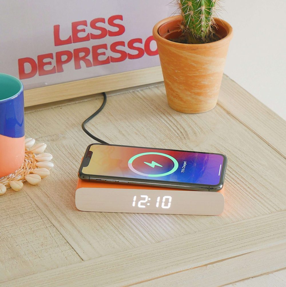 Steepletone Rise & Charge Wireless Bedside Alarm Clock & Phone Charger - Image 26